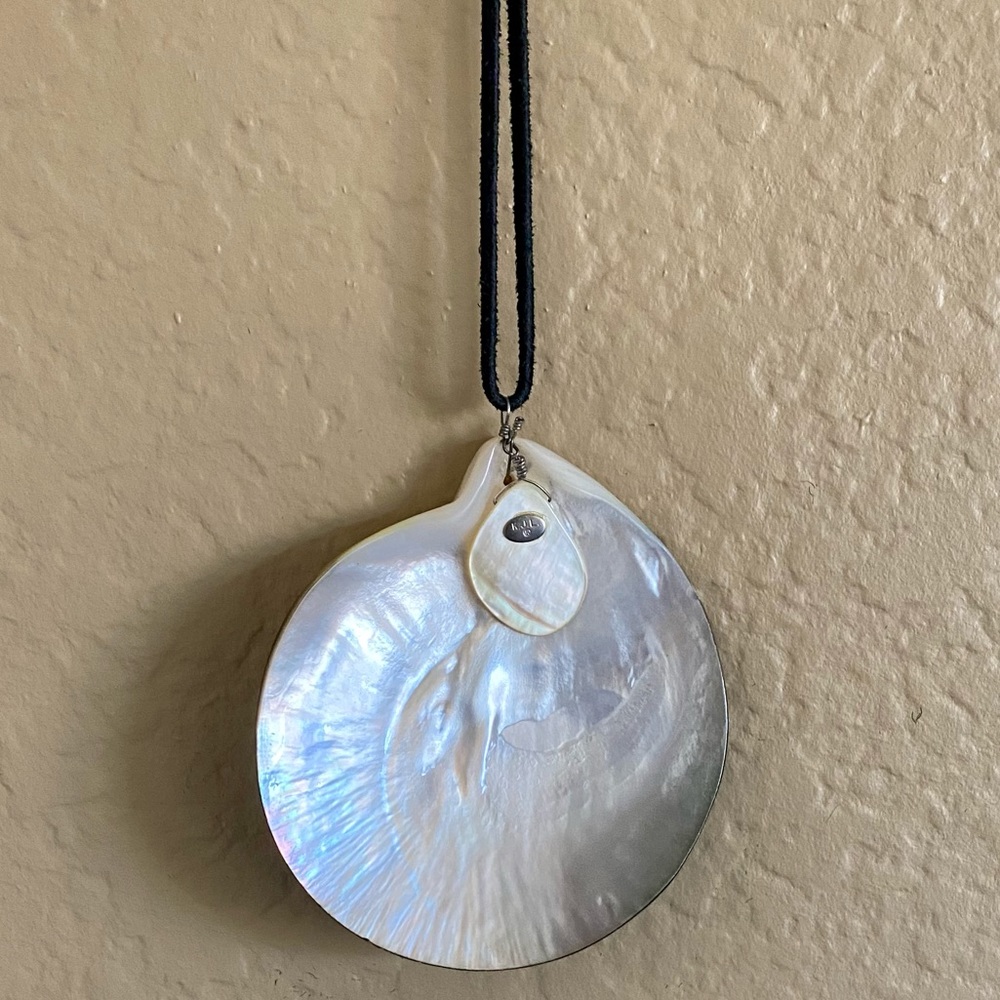 Large Shell Necklace - image 3